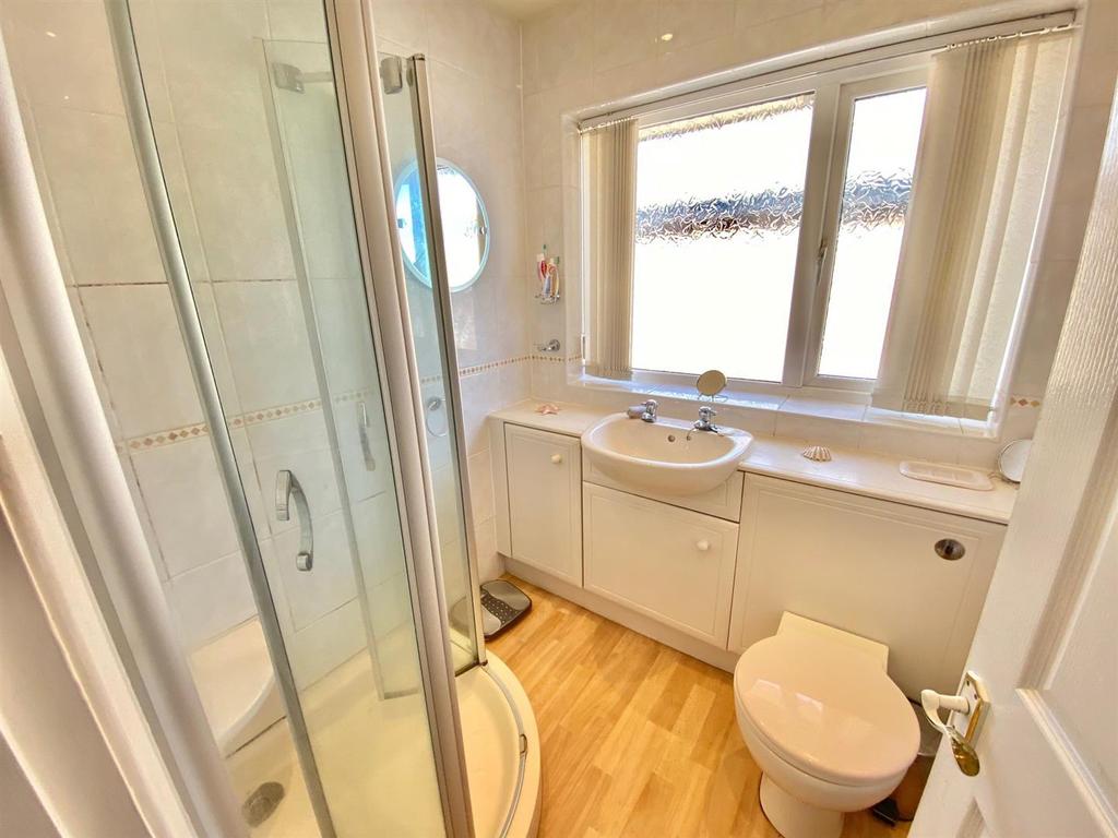 Shower room.jpg