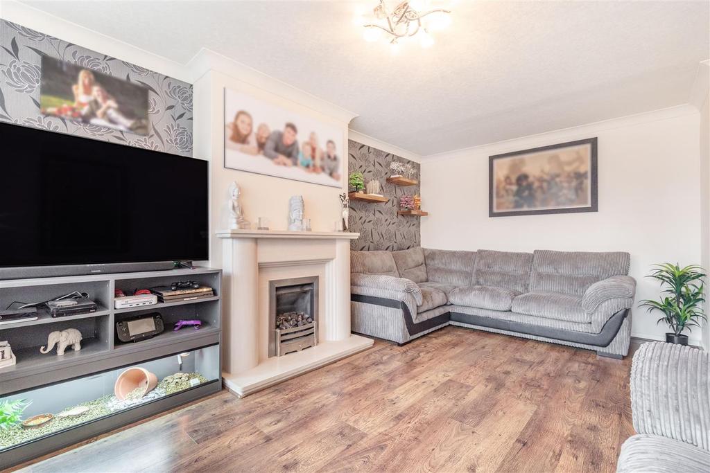 Tedder Road, York 5 bed semidetached house £430,000