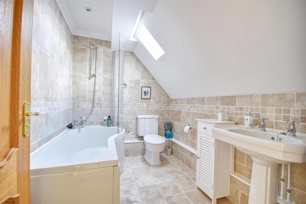 Family bathroom suite