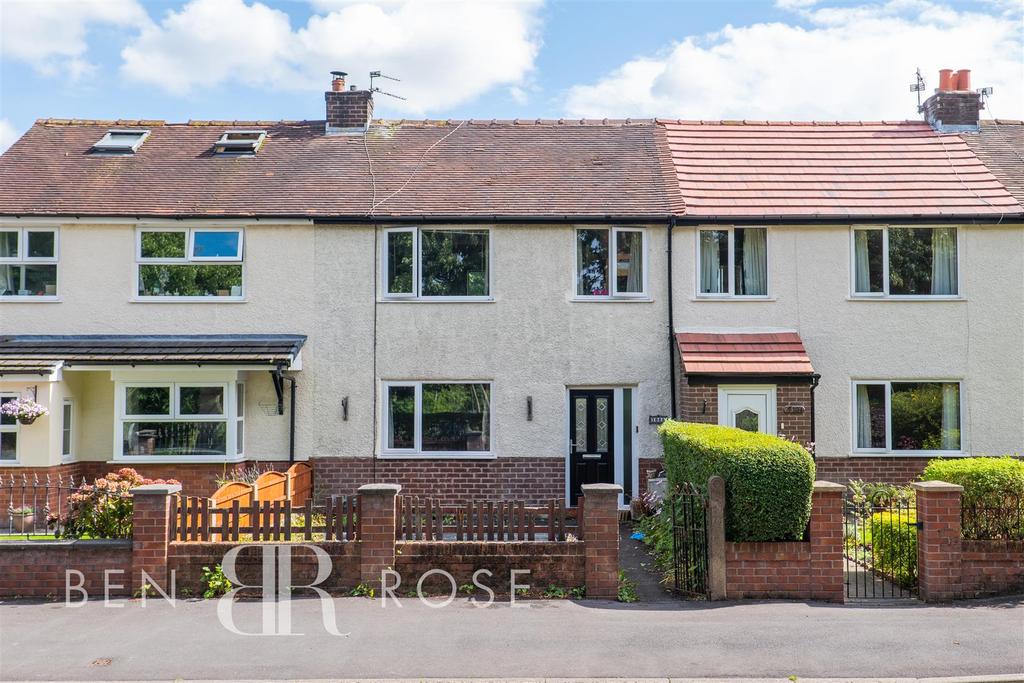 Stanifield Lane, Farington, Leyland 3 bed terraced house £140,000