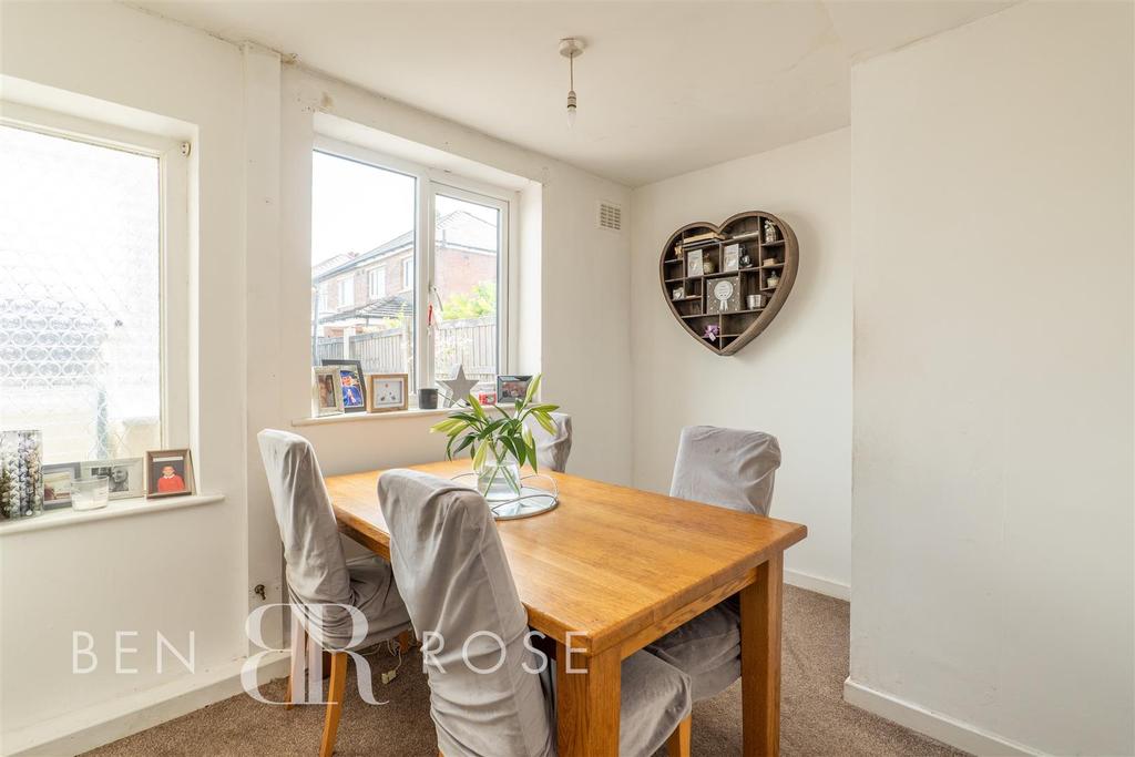 Stanifield Lane, Farington, Leyland 3 bed terraced house £140,000