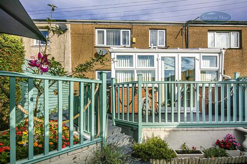 59 Fairbarn Drive, Sheffield, S6 5QH