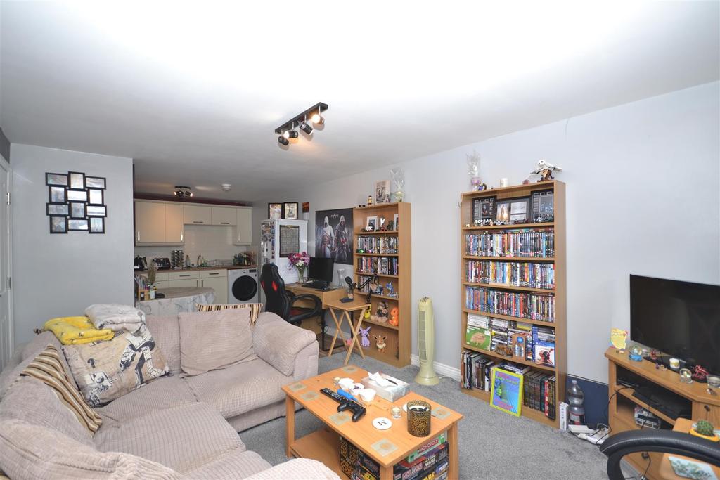 Scholars Gate, Garforth, Leeds 1 bed apartment £62,000