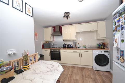 31 Scholars Gate, Garforth, Leeds, LS25 1BF