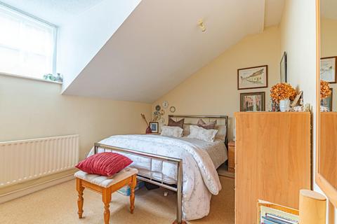 2 bedroom apartment for sale - Daneswood, Heath Lane, Woburn Sands
