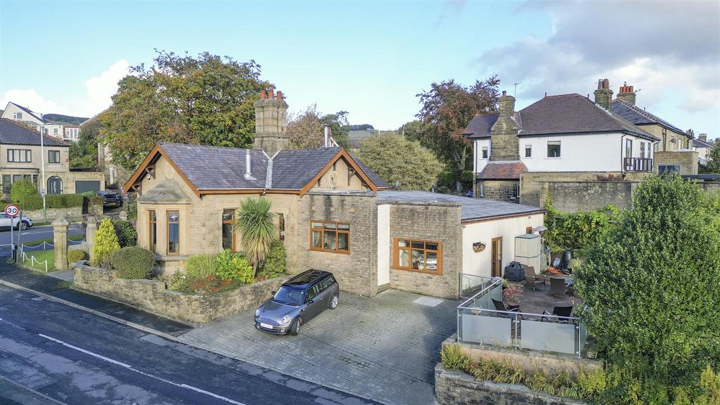 Newchurch Road, Rawtenstall, Rossendale, Lancashire 4 bed detached