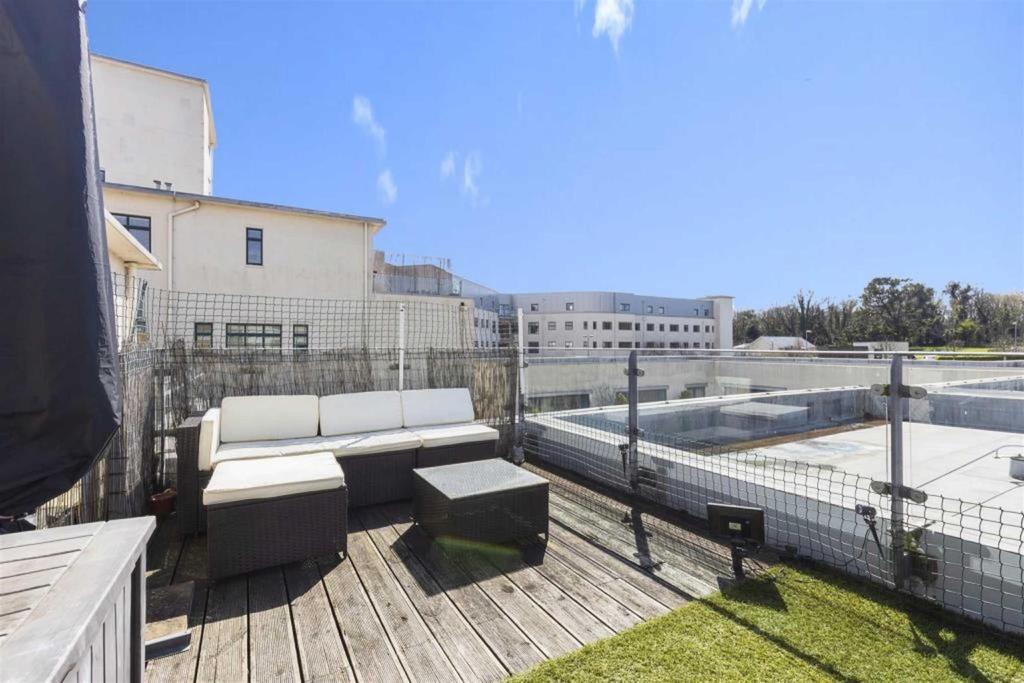 Courtlands, Hayes Point, Sully 1 bed flat £149,950