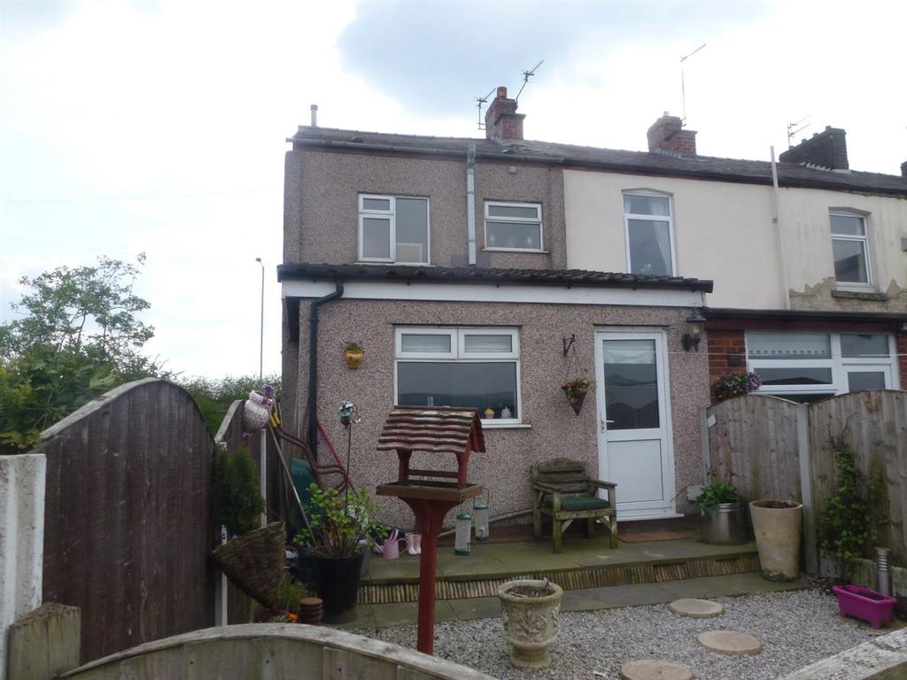 Chorley Road, Westhoughton 2 bed terraced house £100,000