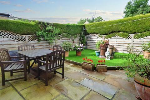 20 Brackenley Drive, Embsay, Skipton, BD23 6QN