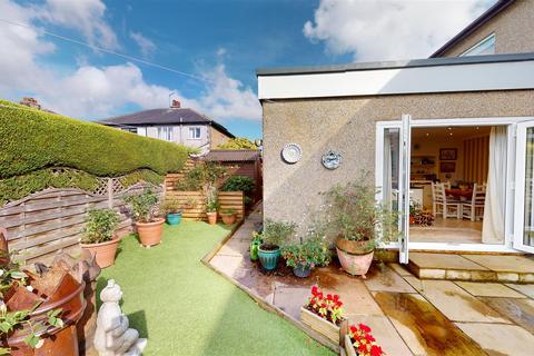 20 Brackenley Drive, Embsay, Skipton, BD23 6QN