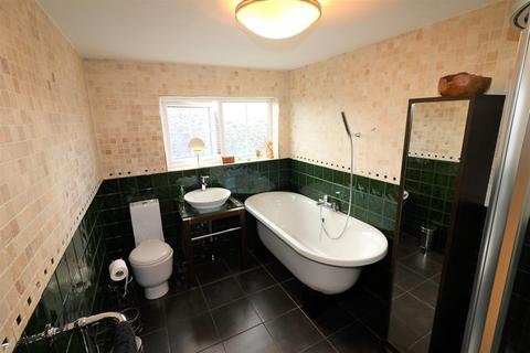 4 bedroom semi-detached house for sale - St Hilary Drive, Wallasey
