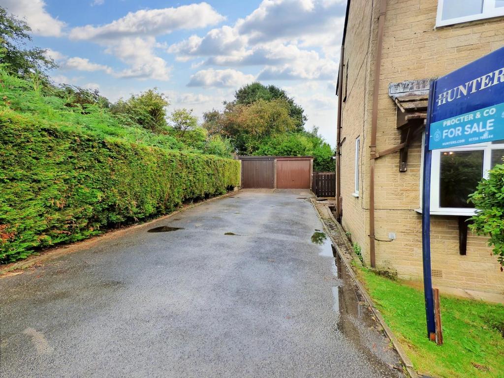 Sharphaw Avenue, Skipton 2 bed end of terrace house for sale £195,000