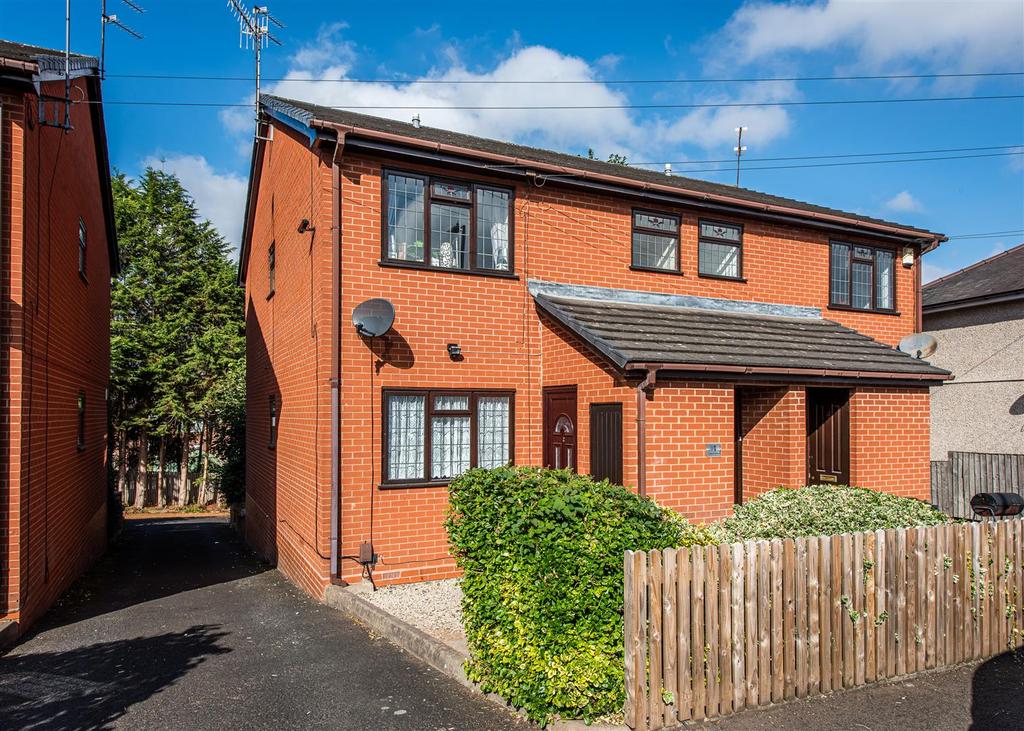 2 Hawbush Gardens, Hawbush Road, Brierley Hill 1 bed apartment for sale