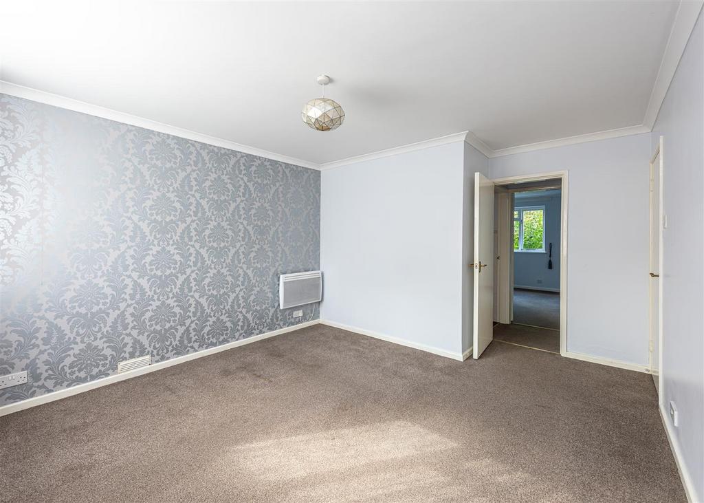 2 Hawbush Gardens, Hawbush Road, Brierley Hill 1 bed apartment £75,000