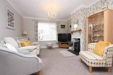 13 Briar Crescent, Exeter, EX2 6DX