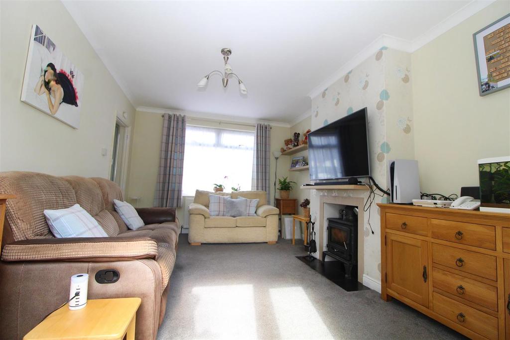 Westover Road, Broadstairs 3 bed semidetached house £315,000