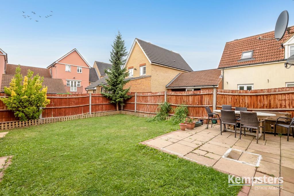 Rear Garden 1.jpg