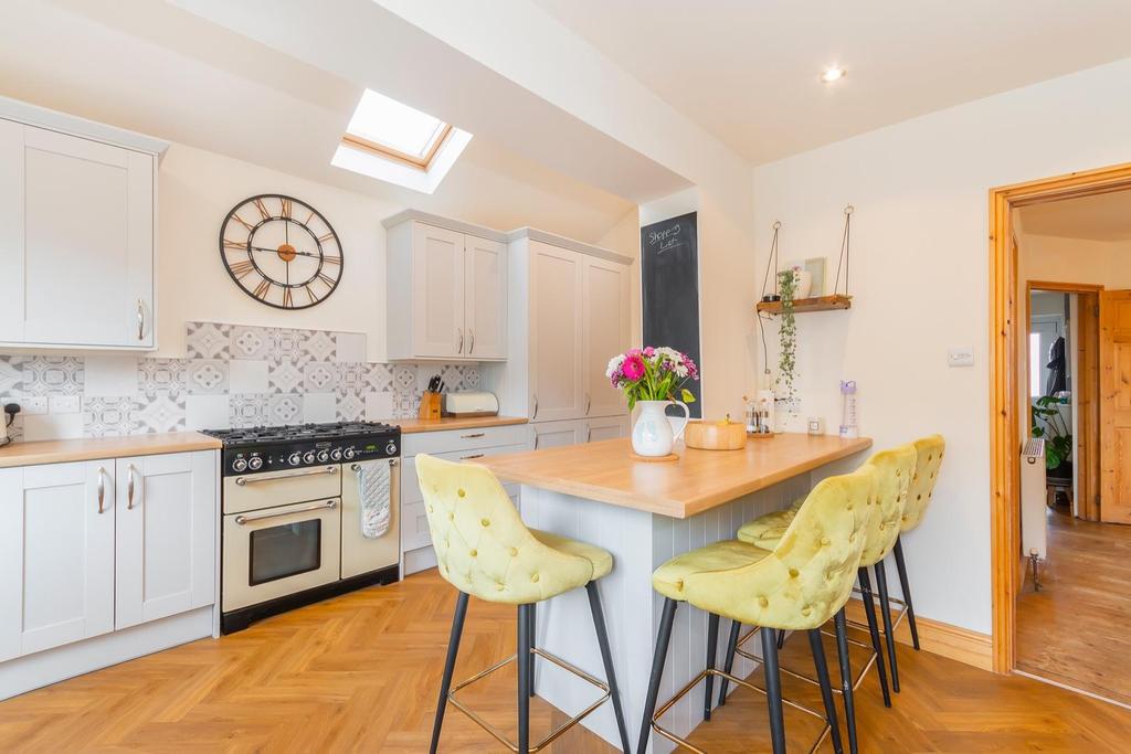DAORLLEWNAB1 - Kitchen D.jpg