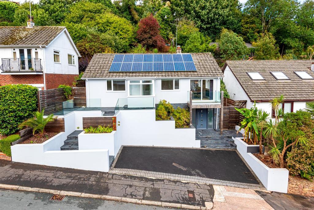 Southfield Avenue, Preston, Paignton 3 bed bungalow £500,000