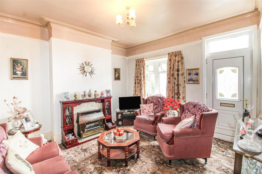 Claypit Lane, Rawmarsh, Rotherham 3 bed terraced house for sale £99,950