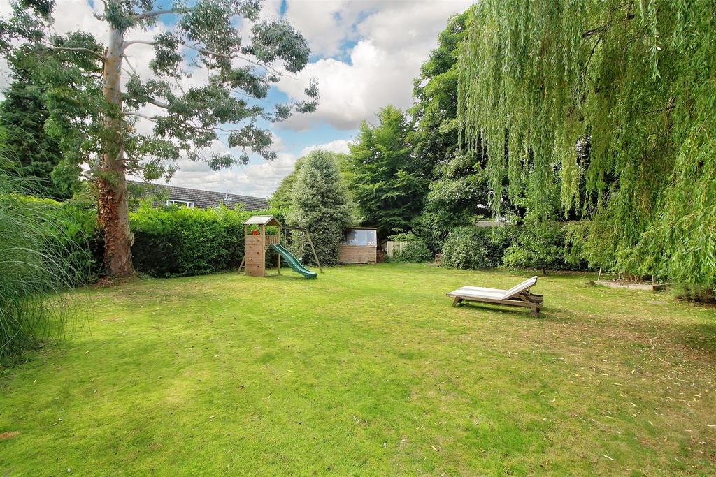 Barnsley Road, Flockton, Wakefield WF4 4DW 4 bed barn conversion for