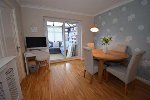 96 Beaconside, South Shields, NE34 7PX
