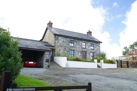 4 bedroom property with land for sale, Mydroilyn, close to Aberaeron and New Quay