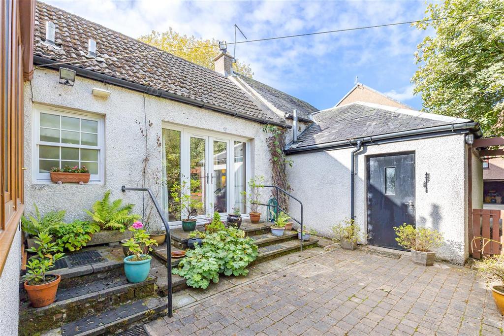 Low Brae, Torphichen 2 bed bungalow for sale £275,000