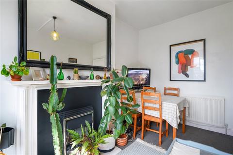 1 bedroom apartment to rent, Pentonville Road, London, N1