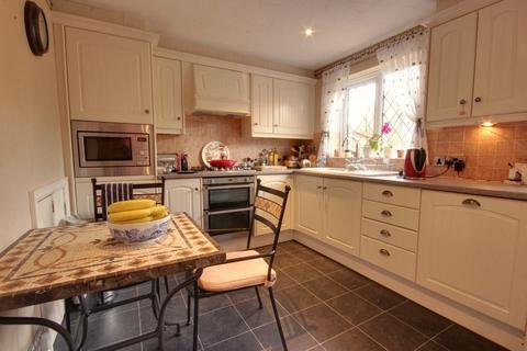 5 bedroom detached house for sale - Chester Avenue, Beverley HU17 8UQ
