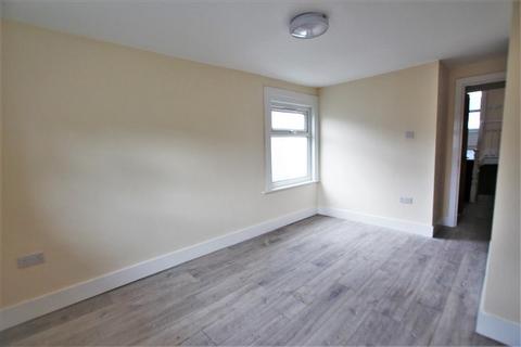2 bedroom flat to rent - The Avenue , Tottenham , London, N17