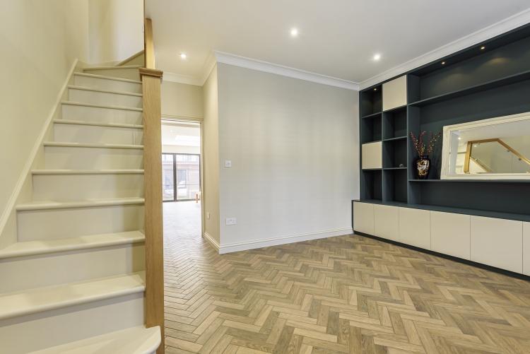 Prince Avenue London SW20 3 bed house £3,000 pcm (£692 pw)
