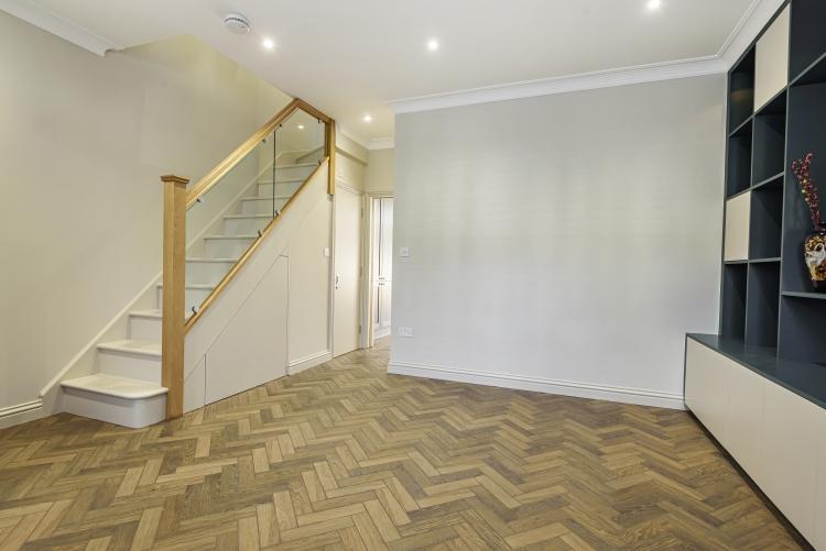 Prince Avenue London SW20 3 bed house £3,000 pcm (£692 pw)