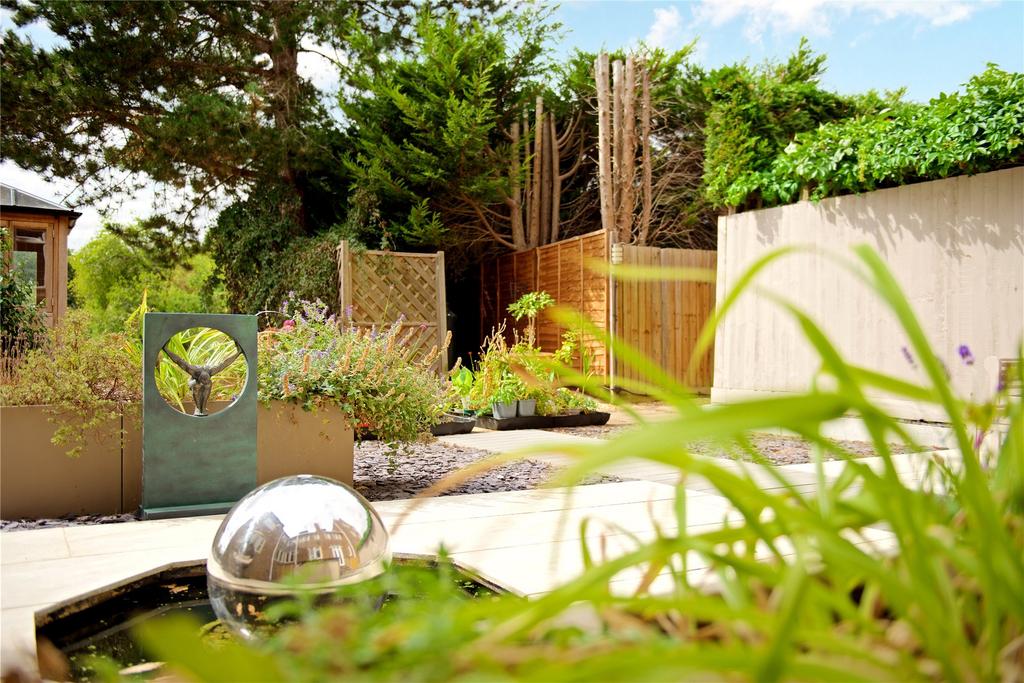 Garden/Water Feature