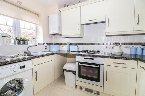 3 bedroom terraced house to rent, Kingfisher Way, Fleetwood, Lancashire, FY7