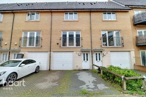 36 Varcoe Gardens, Hayes, UB3 2FF