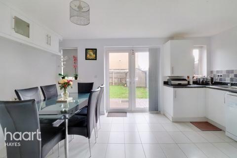 36 Varcoe Gardens, Hayes, UB3 2FF
