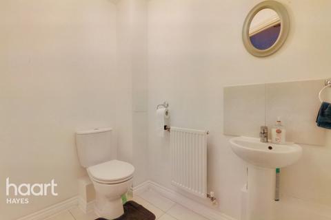 36 Varcoe Gardens, Hayes, UB3 2FF