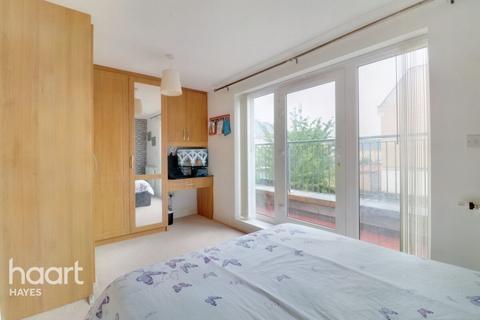 36 Varcoe Gardens, Hayes, UB3 2FF