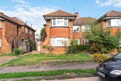 24 Welbeck Close, Epsom, KT17 2BJ