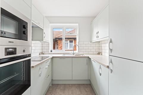 24 Welbeck Close, Epsom, KT17 2BJ