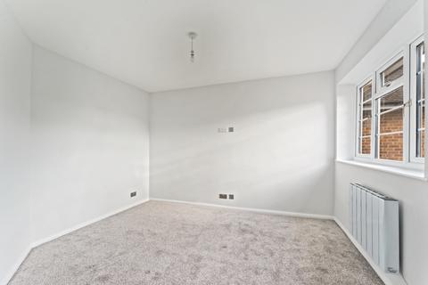 24 Welbeck Close, Epsom, KT17 2BJ