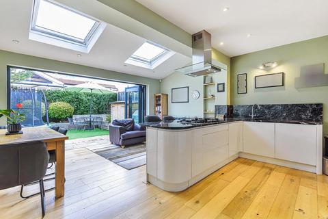 13 Ruskin Walk, London, SE24 9NA