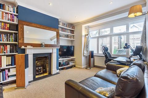 13 Ruskin Walk, London, SE24 9NA