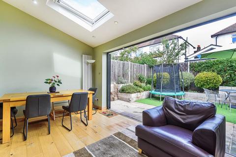 13 Ruskin Walk, London, SE24 9NA