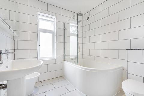 13 Ruskin Walk, London, SE24 9NA