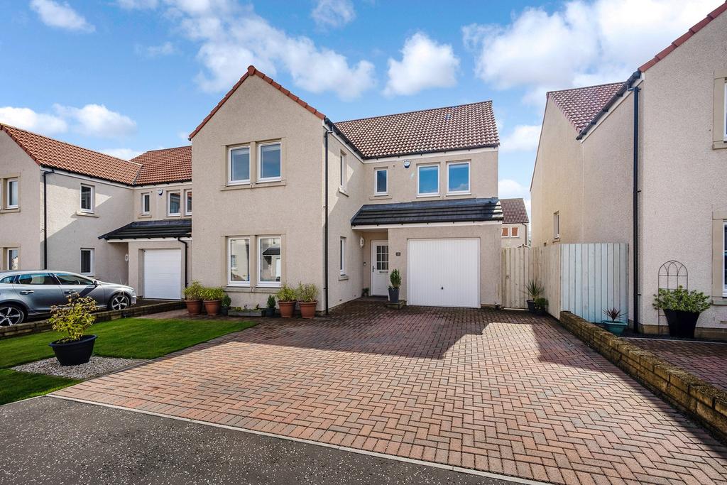 Lomond View, Kirkcaldy, KY1 4 bed detached house £299,950