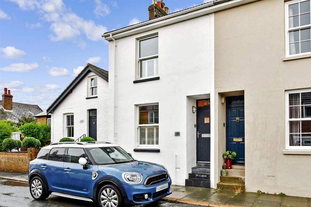 Sandown Road, Deal, Kent 2 bed semidetached house £400,000