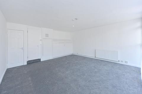 2 bedroom apartment to rent - Hardel Walk, Cressingham Gardens, Tulse Hill, London, SW2