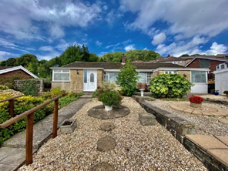 Glanwern Avenue, Newport. NP19 9DH 2 bed semidetached bungalow £250,000